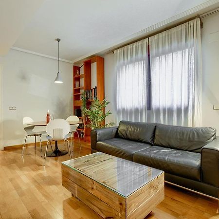 מדריד Apartamento En Chamberi Con Piscina - Lovely Apartment In The City Center With Swimming Pool מראה חיצוני תמונה