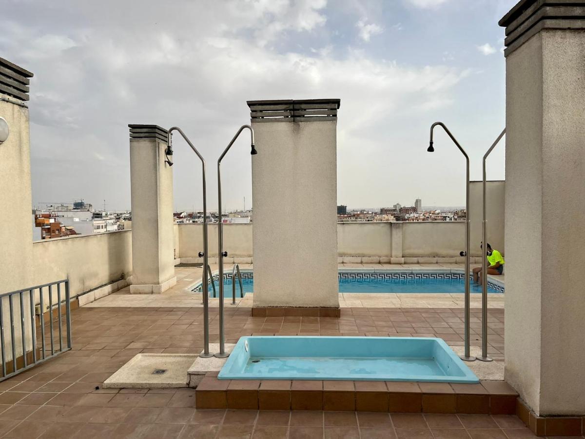 מדריד Apartamento En Chamberi Con Piscina - Lovely Apartment In The City Center With Swimming Pool מראה חיצוני תמונה